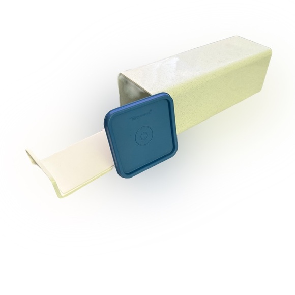 Vintage Tupperware Velveeta Cheese Keeper – White with Blue Lid (1960s) - Picture 1 of 7